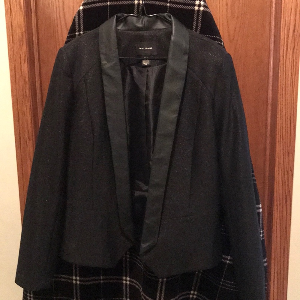 Black DKNY black blazer.